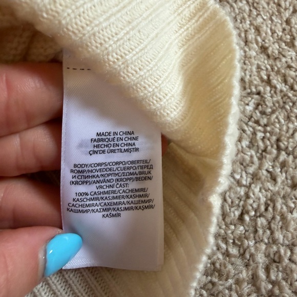 Ralph Lauren Cashmere Turtleneck - Picture 8 of 9